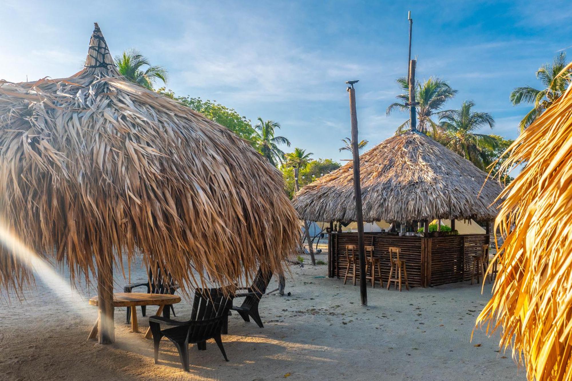 Tintipan Ashram Hostel & Glamping Tintipan Island Exterior photo